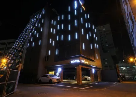 Hotel the Lazzi