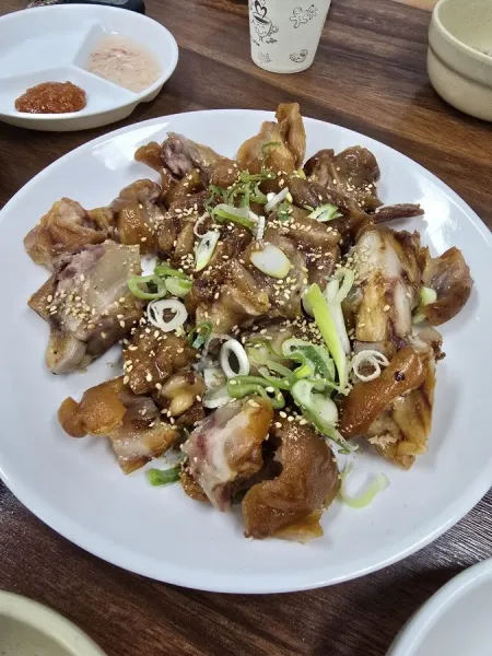 Gongju Kalguksu Jjukkumi Gui Hannam University Branch