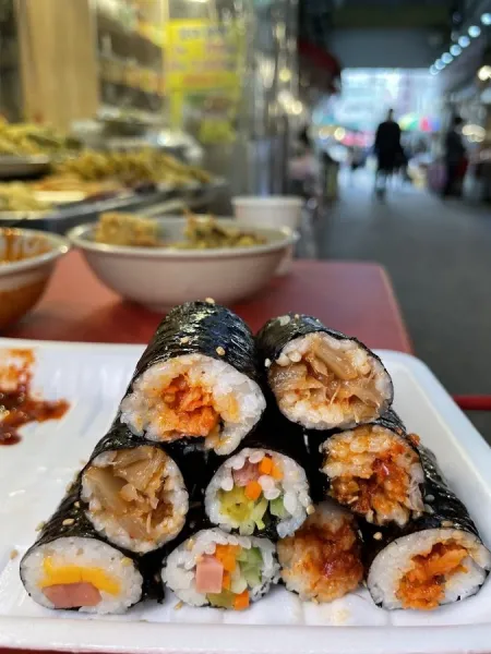 Eomjicheok Tteokbokki Kkoma Gimbap