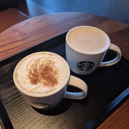 Starbucks Andong Court DT