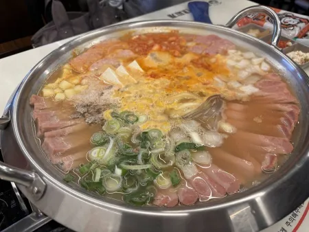 King Kong Budae Jjigae Mapo Sangam Branch