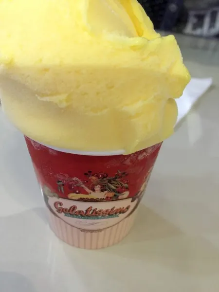Gelatissimo Shaw House (Lido Cinema)
