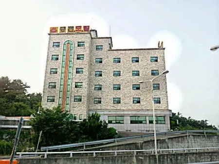Prince Hotel