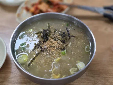 Minsok Ongsimi Makguksu Gangneung