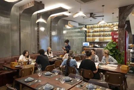 Hoang’s Kitchen -Vietnamese cuisine & Ve