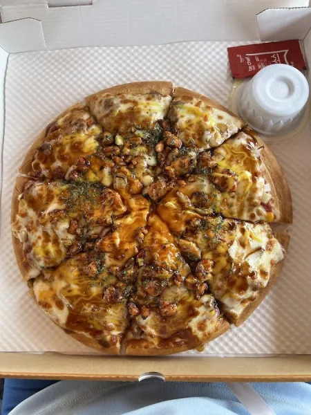 YOLO Pizza & Coffee