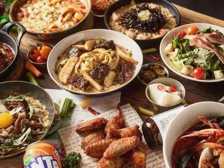 Myeongdong Pizza Hyundai City Outlet Dongdaemun Branch