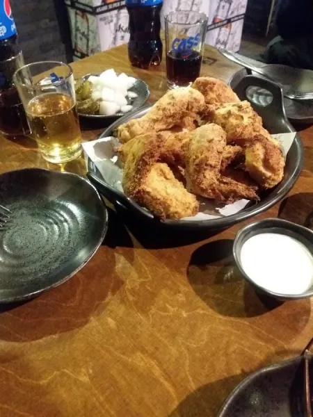 낮에뜨는달