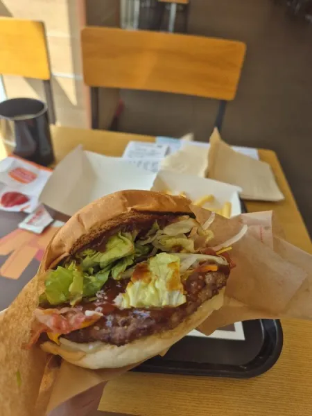 漢堡王 釜山安樂得來速店