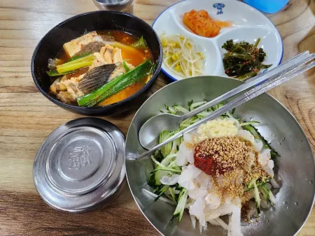 Pohang Mul Hoetjip