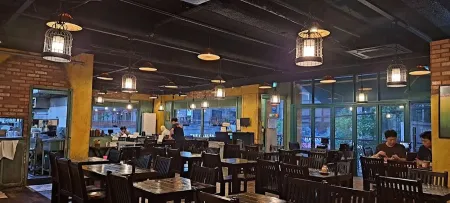 Emoi Gangnam Branch
