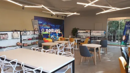 Dipirang Cafe