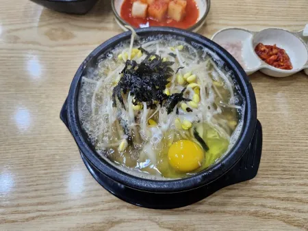 24 Hour Jeonju Myeongga Kongnamul Gukbap Jingwan Branch