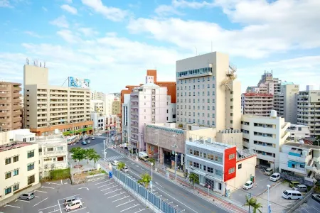Casa Leo ASATO カサレオ安里