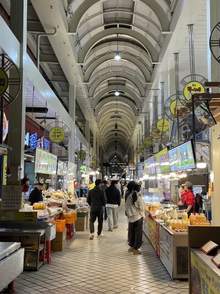 Sokcho Central Market parking lot