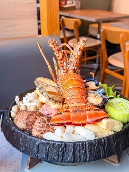 Yadllie Plate