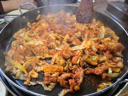 Chuncheon Hoban Dakgalbi Makguksu