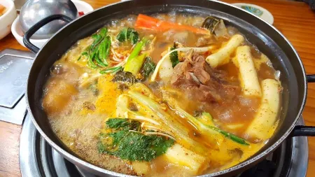 Hongga Sinchon Branch