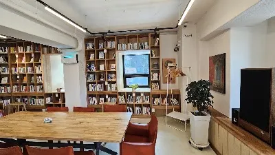 Cafe Hubble&Namsanbooks