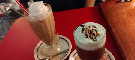カフェアカシクレコード