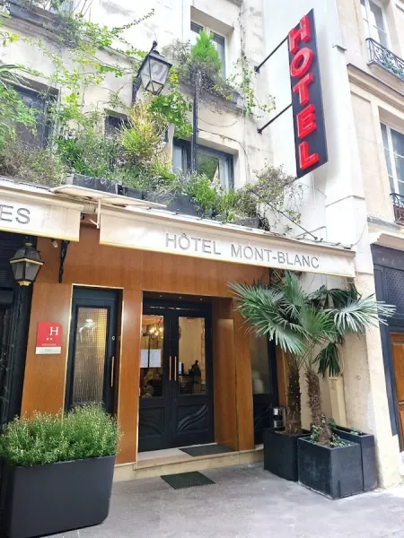 Les Rives de Notre-Dame Hotel