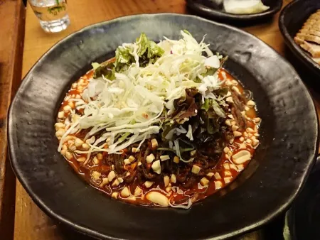Mr. 菜包肉5379 弘大店