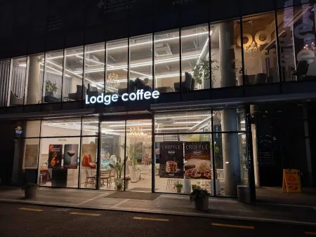 Lodge Coffee