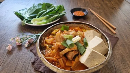 Gangnam Kimchi Jjigae & Maeun Galbijjim