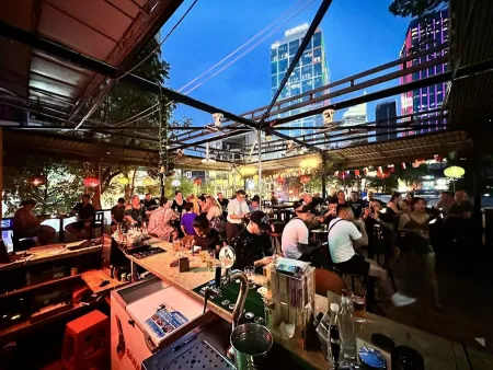 In SaiGong Rooftop Sports Bar