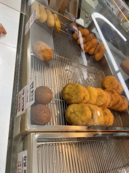 Motnani Kkwabaegi