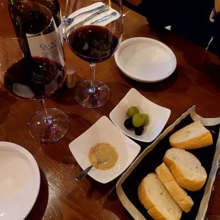 Wine Jumak Dansul