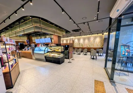 The Coffee Bean & Tea Leaf