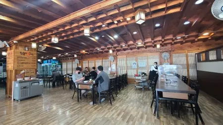 Tobakine Miryang Dwaeji Gukbap