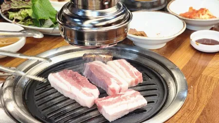 Yeonhui Hwaro Galbi