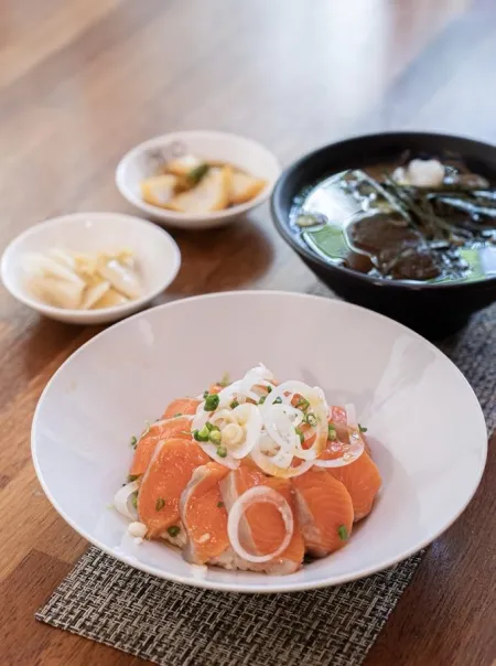 柿子樹生魚片店