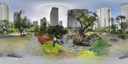 Godeok Raemian Hillstate Apartments