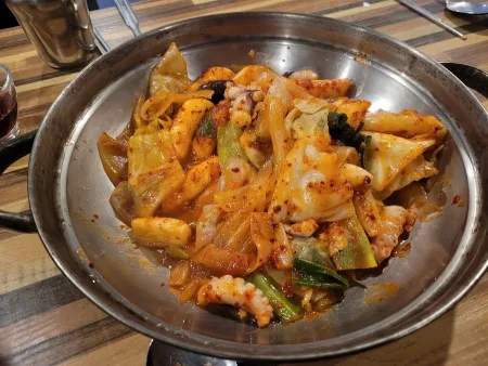 Dasi Yeollin Hayan Jip