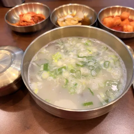 Yukjeon Gukbap Yeouido Station Branch
