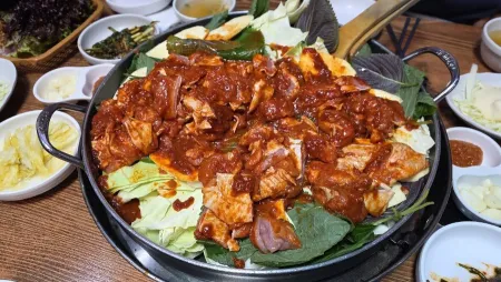 Okeunnae 2 Dakgalbi