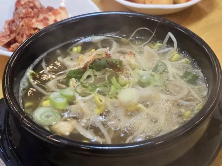Damnal Kongnamul Gukbap Wangsimni Main Branch