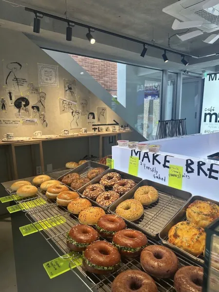 Cafe M Comma