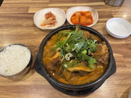청석골 감자탕 순대국
