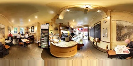 Montparnasse Cafe
