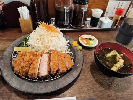 Tonkatsu Akari Yakuin shop