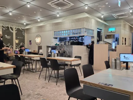弘大螞蟻龍山I'Park Mall店