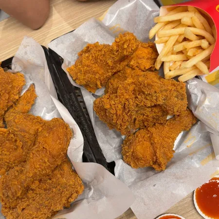 McDonald's Nguyễn Văn Linh