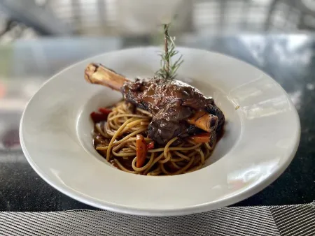 6 Degrees Cafe