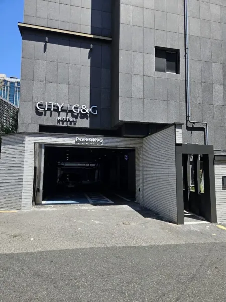 Hotel Mini by Unique Stay