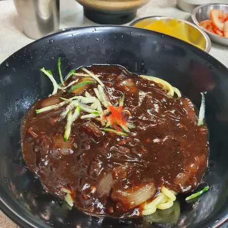 칼국수닭 물회냉면