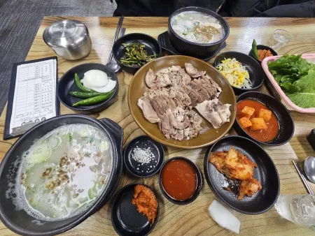 Gohyang Sundae Iro Market Branch